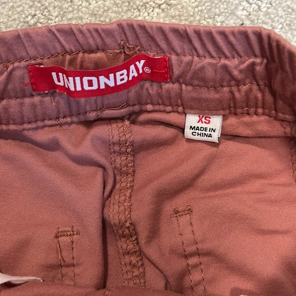 Women’s casual pants - Picture 2 of 3